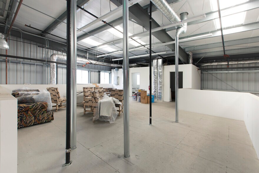 More Photos Of 1405 Van Dyke Ave, San Francisco Industrial For Sale