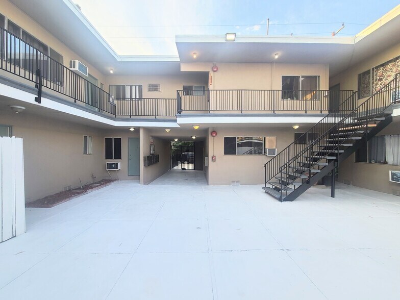 More Photos Of 14696 Rayen St, Panorama City Apartments For Sale