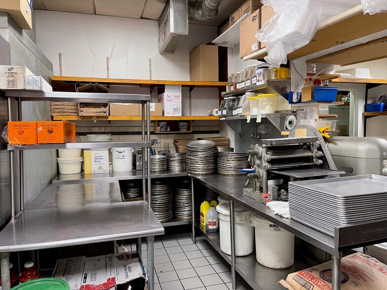 More Photos Of 20 Main St, Henniker Restaurant For Sale