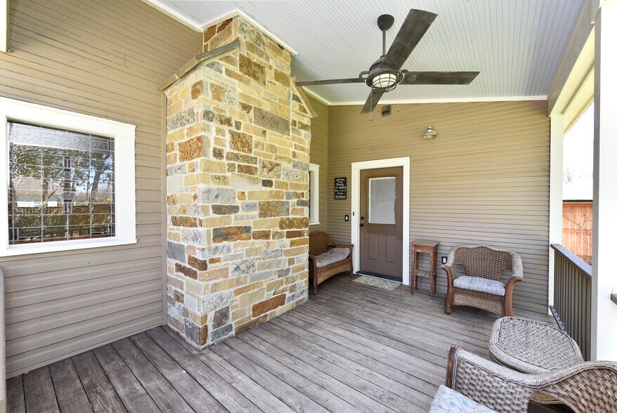 More Photos Of 315 Cedar St, New Ulm Specialty For Sale