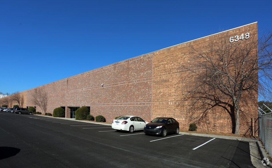 More Photos Of 6348 Burnt Poplar Rd, Greensboro Warehouse For Lease