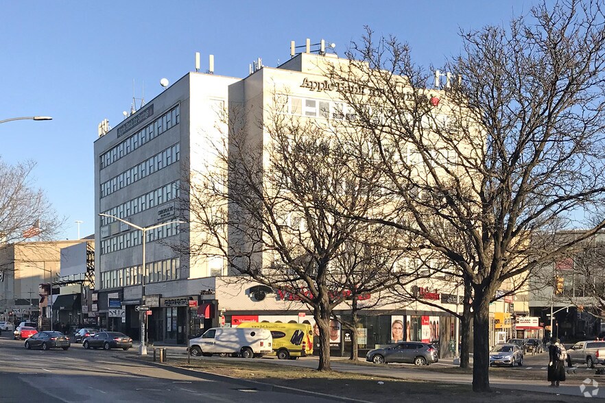 More Photos Of 9131-91-33 Queens Blvd, Elmhurst Office For Lease