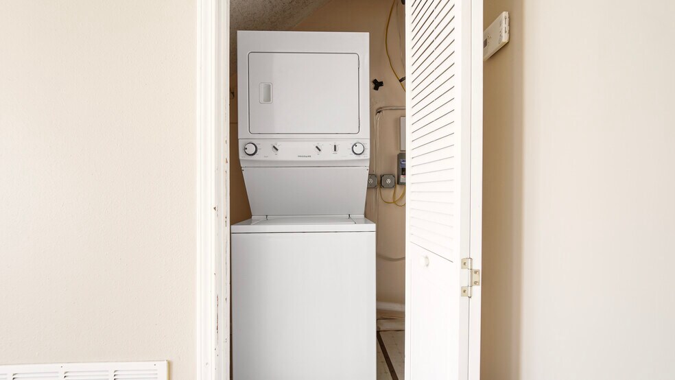 More Photos Of 1656 Scenic Gulf Dr, Destin Apartments For Sale