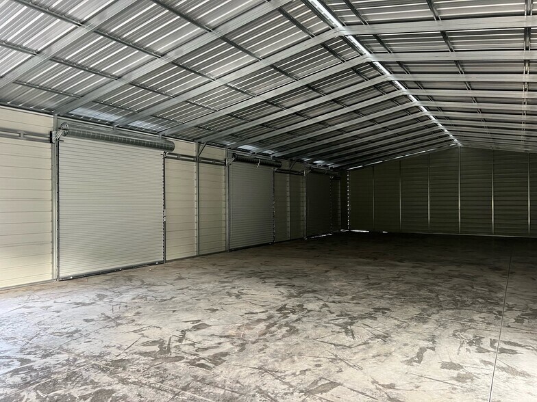 More Photos Of 2900 James L Redman Pky, Plant City Freestanding For Sale