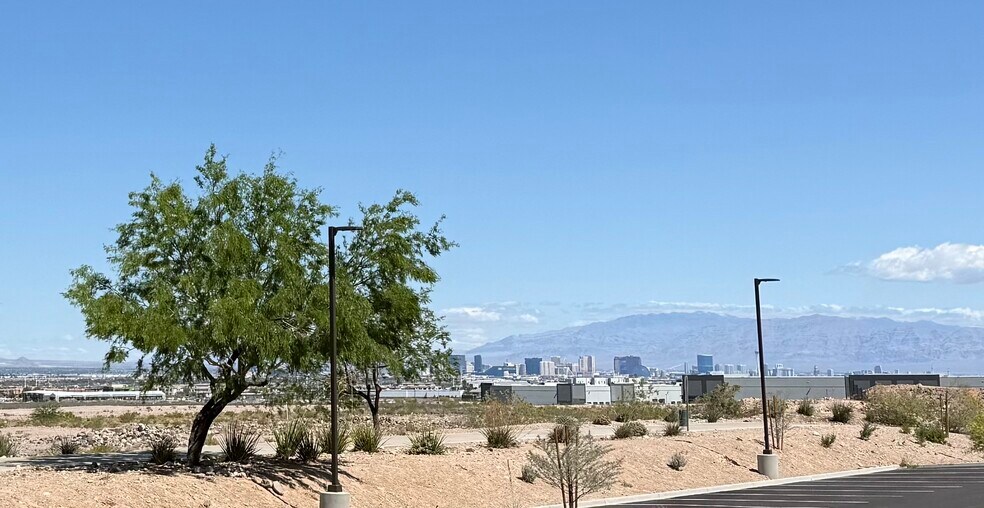 More Photos Of 1301 Seven Hills Dr, Henderson Medical For Lease