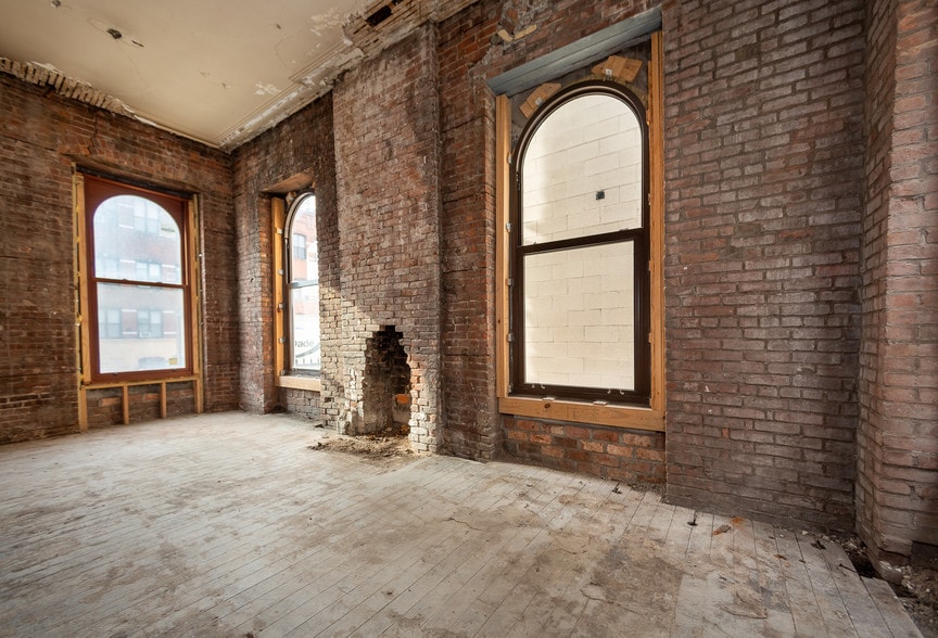 More Photos Of 360 3rd Ave, Brooklyn Storefront Retail Residential For Sale