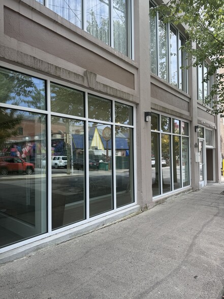 Primary Photo Of 12 E Walnut St, Asheville Coworking Space