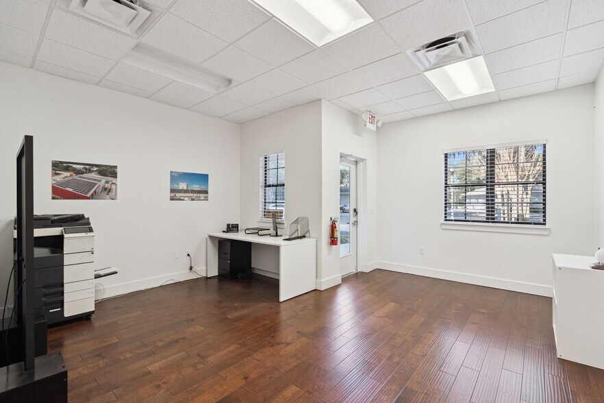 More Photos Of , Longwood Office For Sale