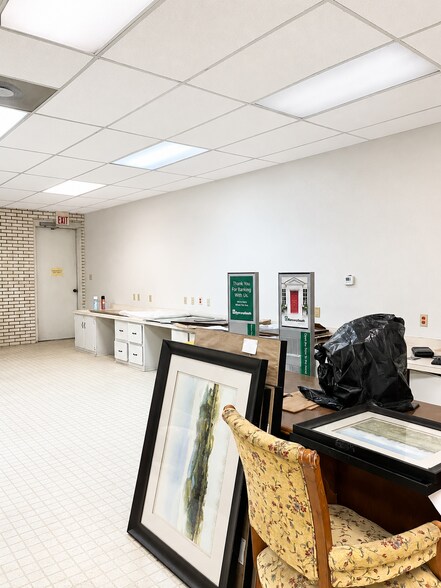 More Photos Of 101 N 4th St, Lometa Daycare Center For Sale