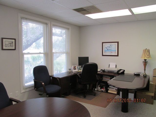 More Photos Of 913 Gulf Breeze Pky, Gulf Breeze Storefront Retail Office For Sale