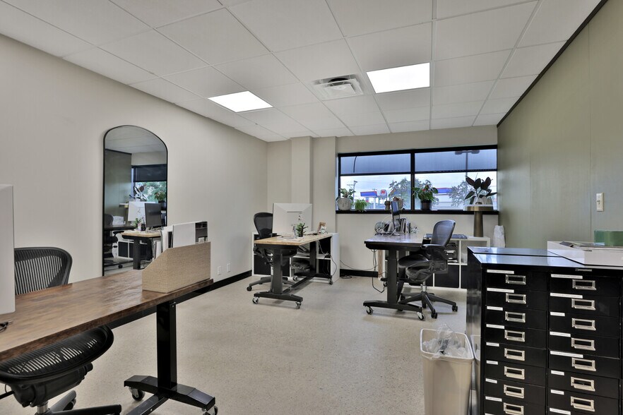 More Photos Of 3570 Lexington Ave N, Shoreview Medical For Lease