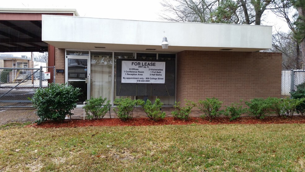 More Photos Of 809 College St, Shreveport Office For Sale