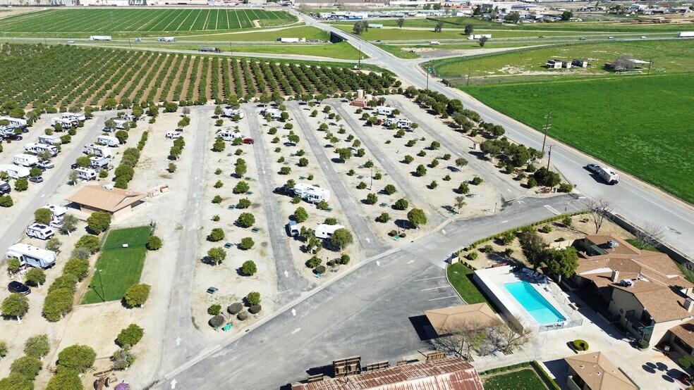 More Photos Of 1452 S Edison Rd, Bakersfield Trailer Camper Park For Sale