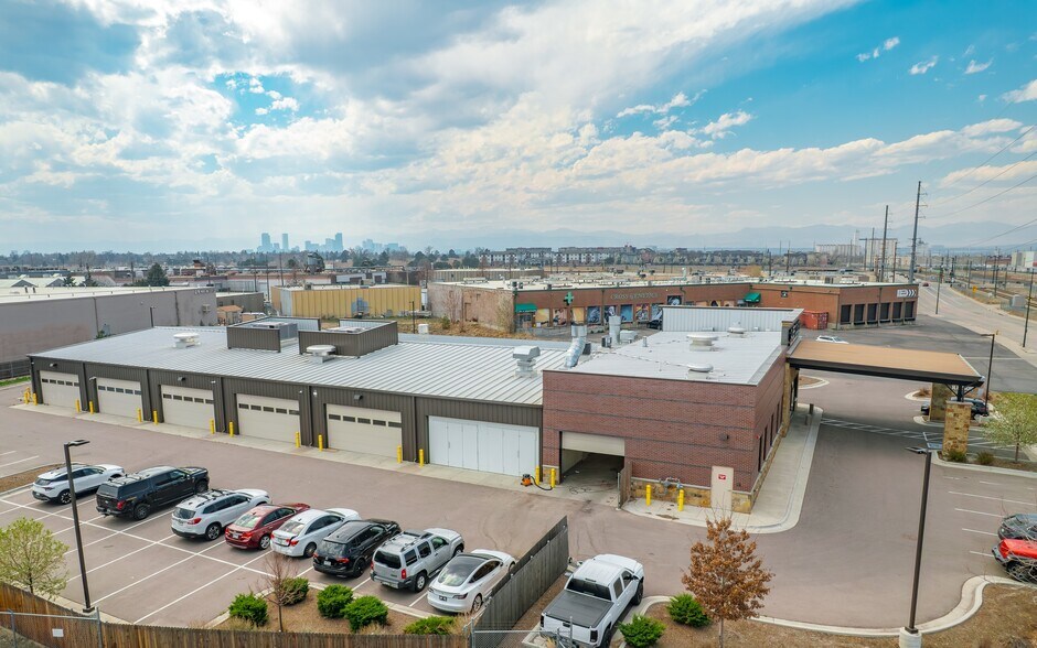 More Photos Of 5050 Smith Rd, Denver Flex For Sale