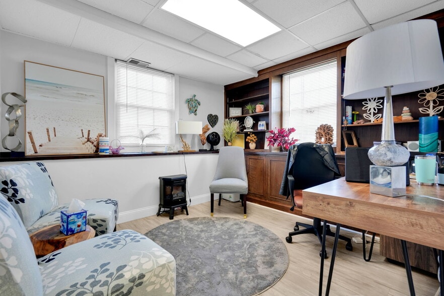 More Photos Of 70 Schanck Rd, Freehold Medical For Lease