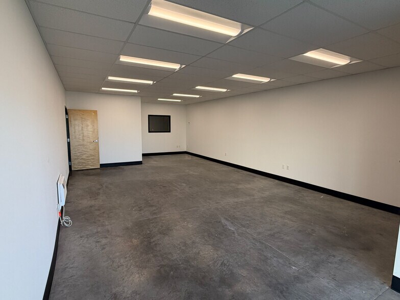 More Photos Of 1901 W 2425 S, Woods Cross Manufacturing For Lease