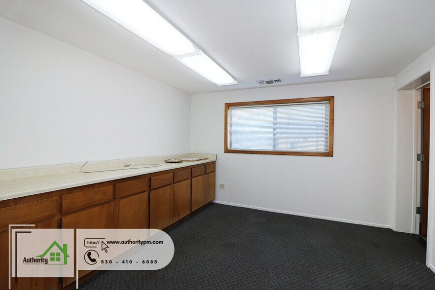 More Photos Of 1849 Keystone Ct, Redding Specialty For Lease
