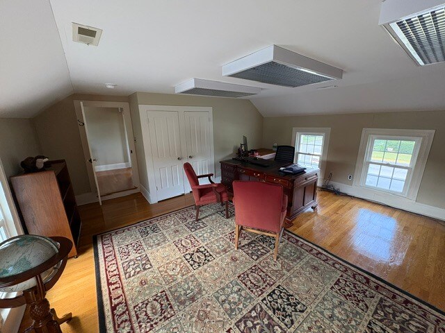 More Photos Of 103 W Pine St, Georgetown Office For Sale
