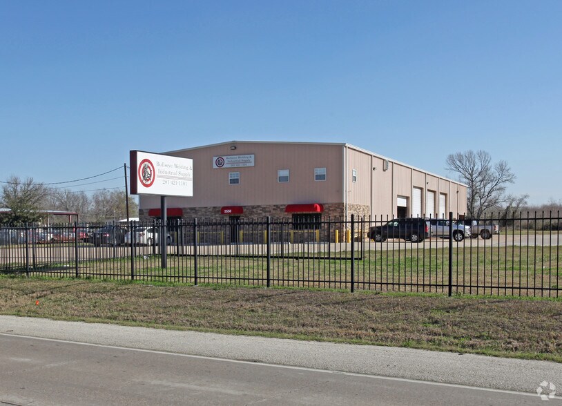 Primary Photo Of 5550 N Main St, Baytown Warehouse For Sale
