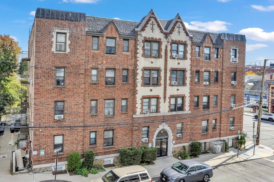 More Photos Of 737 Yonkers Ave, Yonkers Apartments For Sale