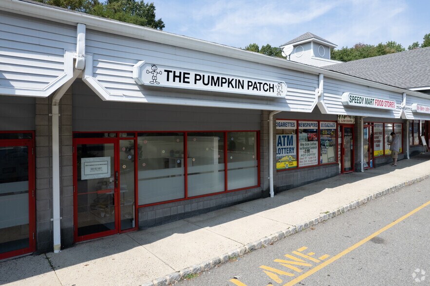 More Photos Of 915 Route 517, Hackettstown Storefront For Lease