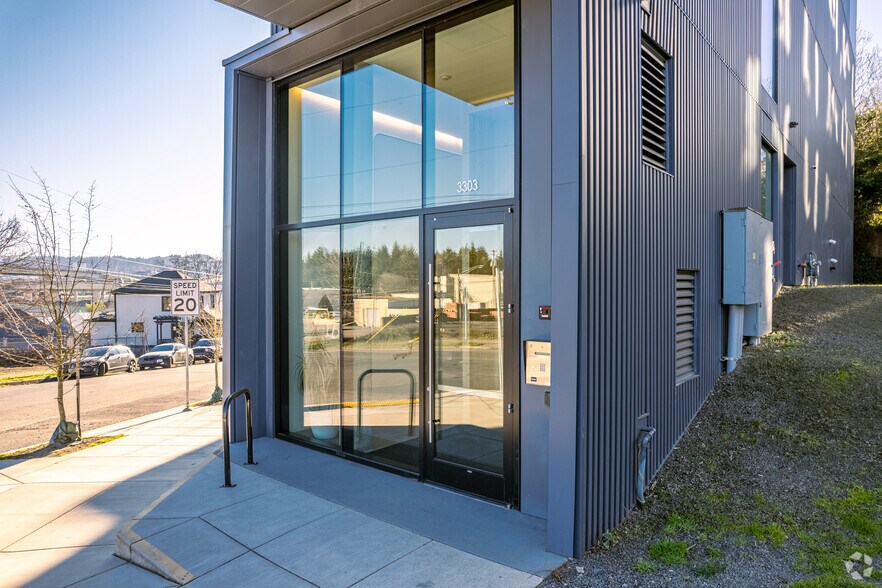More Photos Of 3303 N Mississippi Ave, Portland Office For Lease
