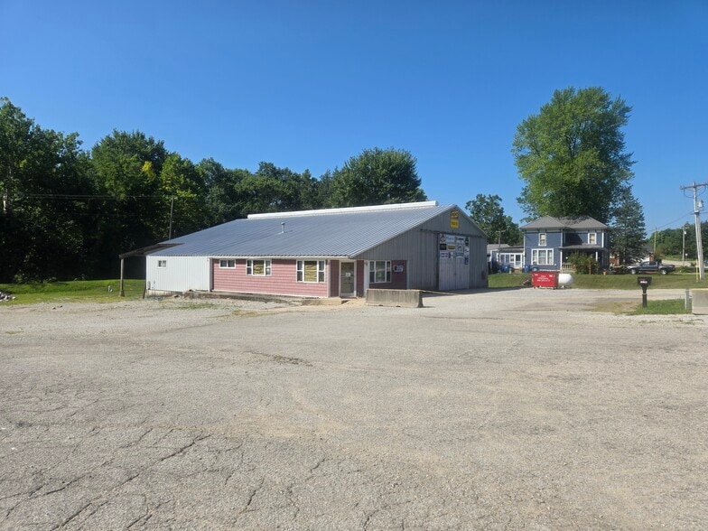 More Photos Of 10199 S Wayne Rd, Warren Showroom For Sale