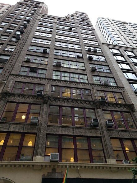 More Photos Of 306 W 38th St, New York Loft Creative Space For Lease