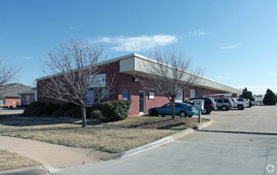 More Photos Of 1408 S Fretz Ave, Edmond Industrial For Sale