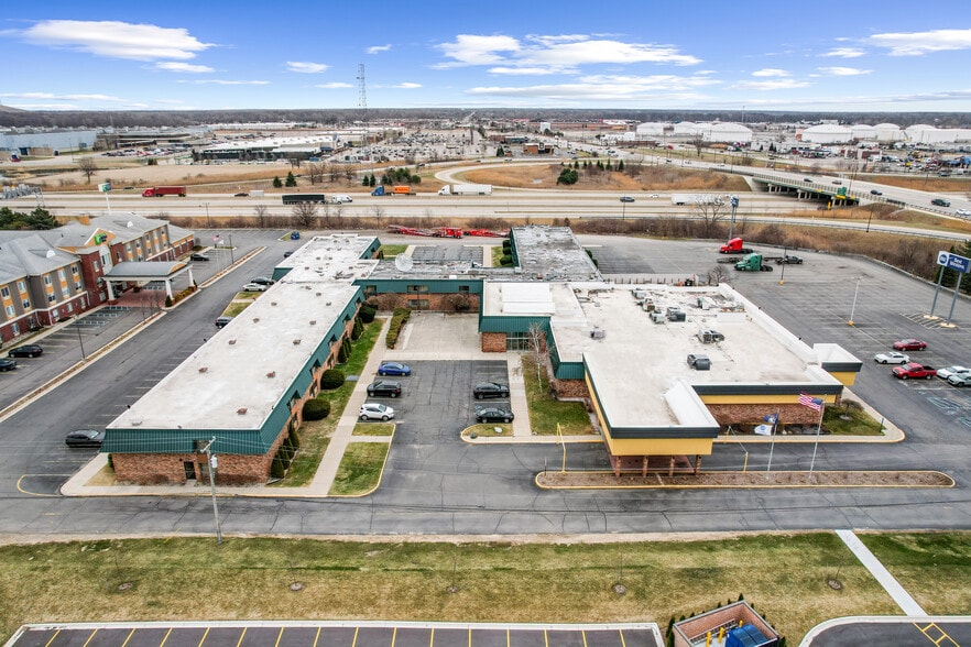 More Photos Of 21700 West Rd, Woodhaven Hotel For Sale