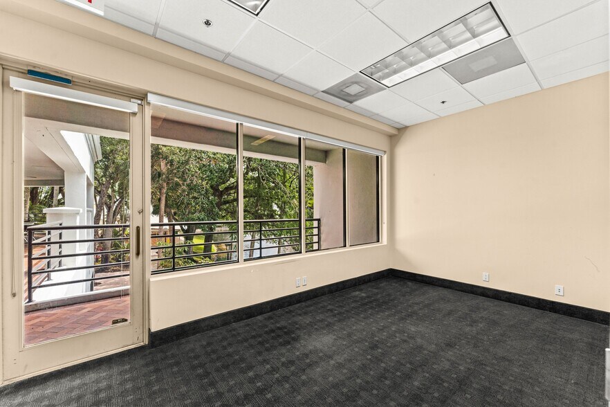 More Photos Of 7820-7860 Glades Rd, Boca Raton Office For Lease