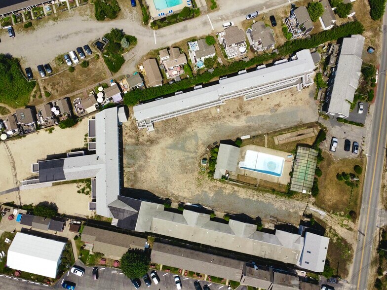 More Photos Of 706 Shore Rd, North Truro Apartments For Sale