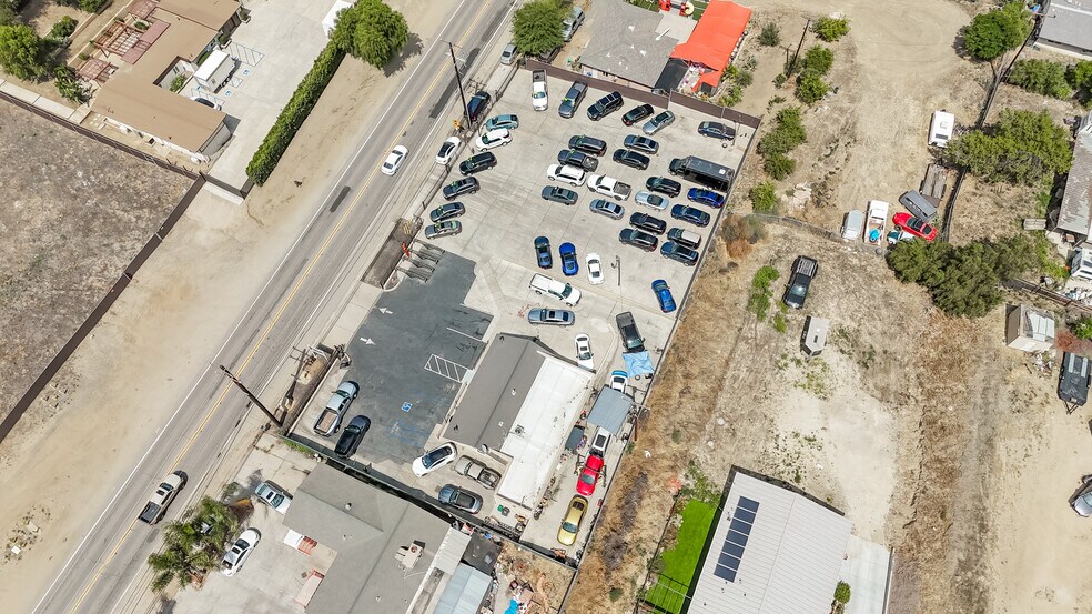 More Photos Of 19700 Temescal Canyon Rd, Corona Freestanding For Lease