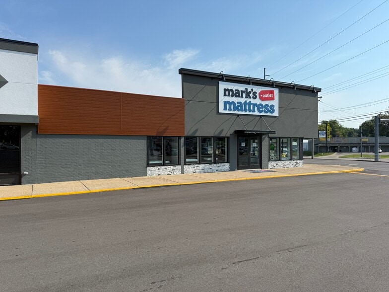 More Photos Of Oak Hill Rd @ NWC Oak Hill Rd. & Morgan Ave., Evansville Unknown For Lease