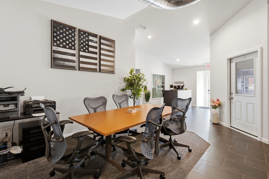 More Photos Of 3601 Commerce Dr, Arnold Office For Sale