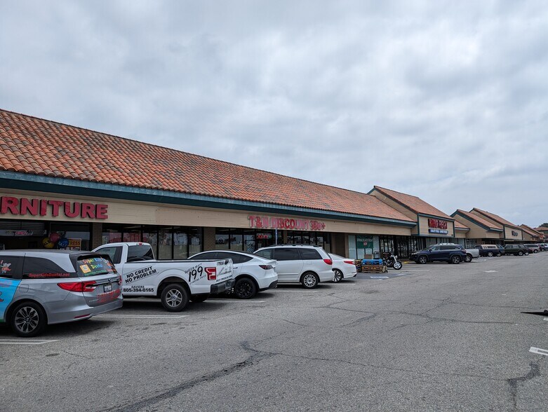More Photos Of 2500-2818 Saviers Rd, Oxnard Unknown For Lease