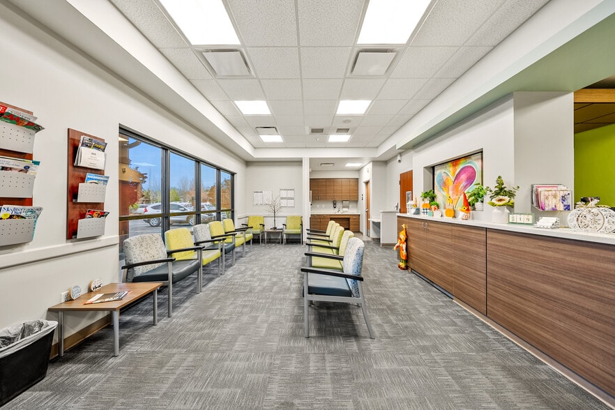 More Photos Of 1879 Williams Hwy, Grants Pass Medical For Sale