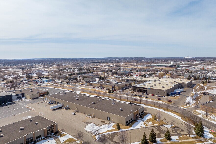 More Photos Of 14720 Energy Way, Apple Valley Warehouse For Sale