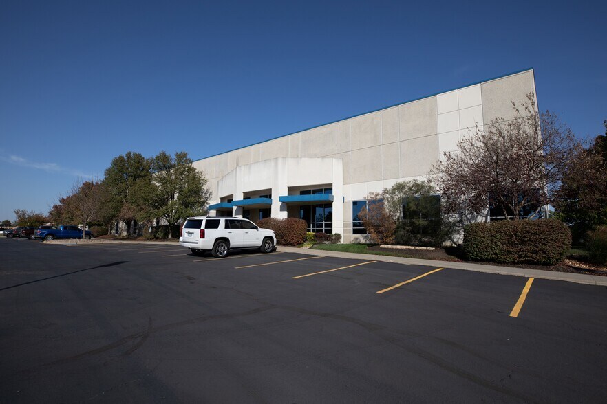 Primary Photo Of 16151 Foster St, Overland Park Warehouse For Sale