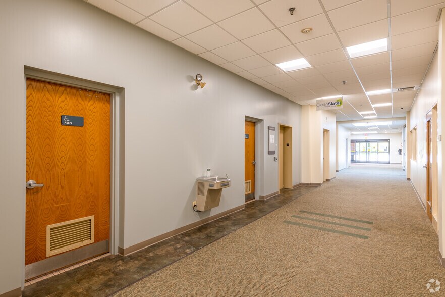 More Photos Of 165 Mill St, Leominster Medical For Lease