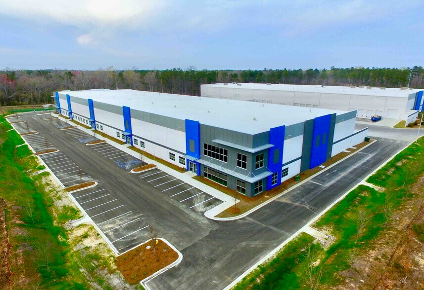 More Photos Of 8351 Palmetto Commerce Pky, Ladson Warehouse For Lease