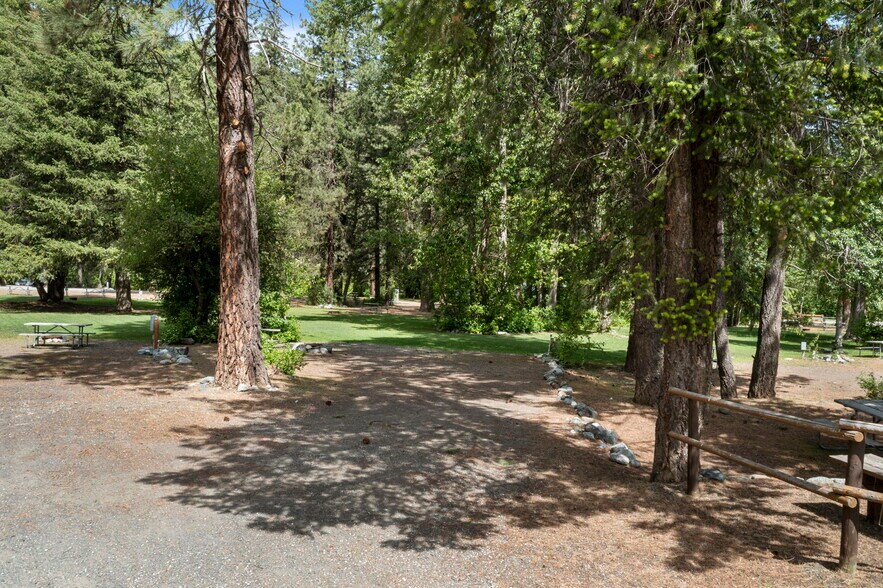 More Photos Of 3300 US Highway 97, Peshastin Specialty For Sale