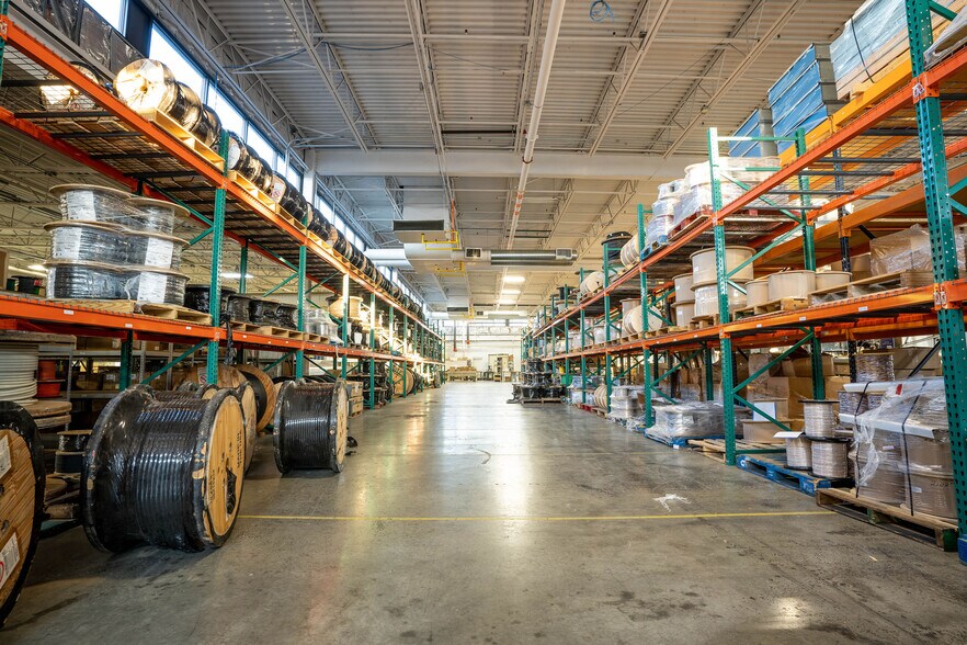 More Photos Of 43 Old Ridgebury Rd, Danbury Light Manufacturing For Lease