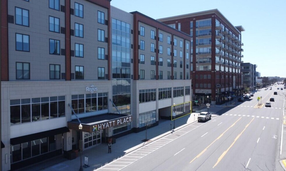 More Photos Of 410 N Main St, Royal Oak Office For Lease