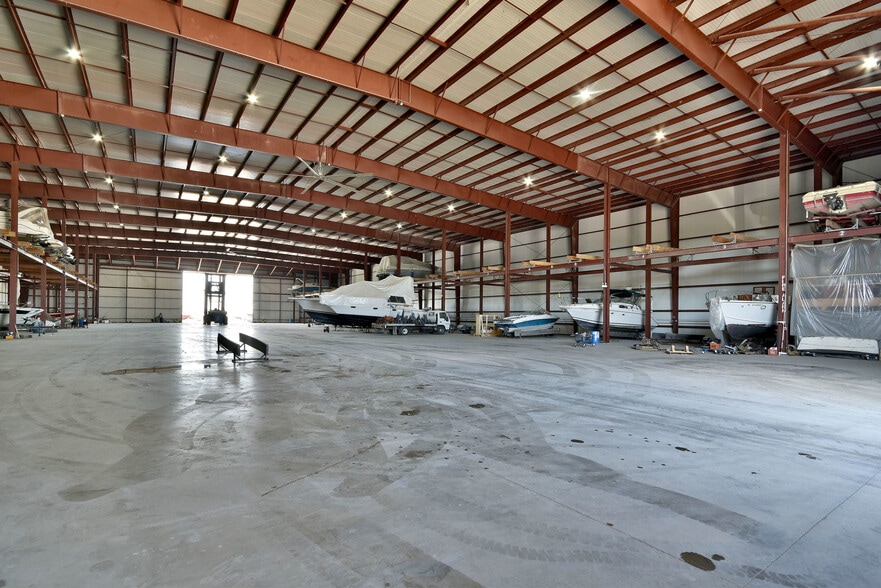 More Photos Of 5700 41st, Forest View Sports And Entertainment For Sale