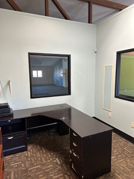 More Photos Of 2010 S 11th St, Niles Storefront For Lease