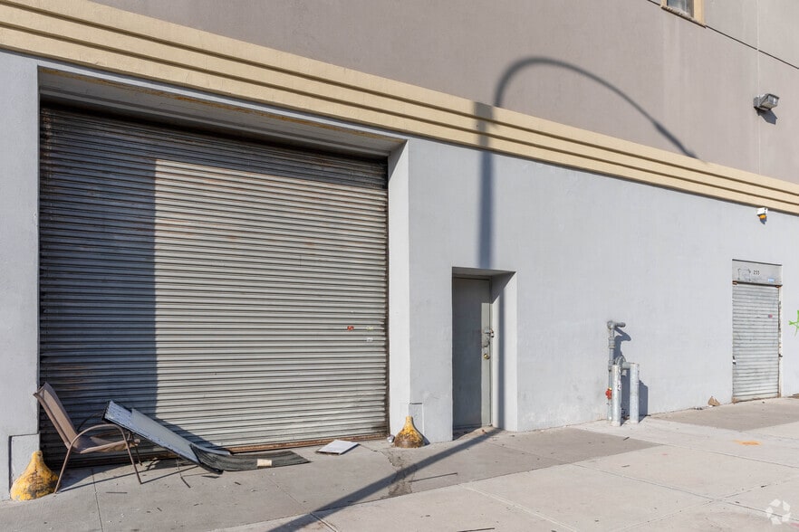 More Photos Of 255 47th St, Brooklyn Warehouse For Sale