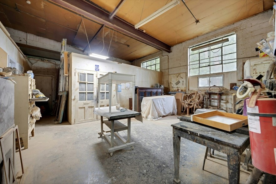 More Photos Of 18 McDermott Pl, Bergenfield Industrial For Sale