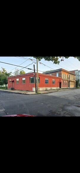 More Photos Of 126 Franklin St, Torrington Office For Lease