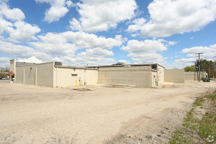 More Photos Of 1101-1249 E Grand River Ave, Howell Freestanding For Sale